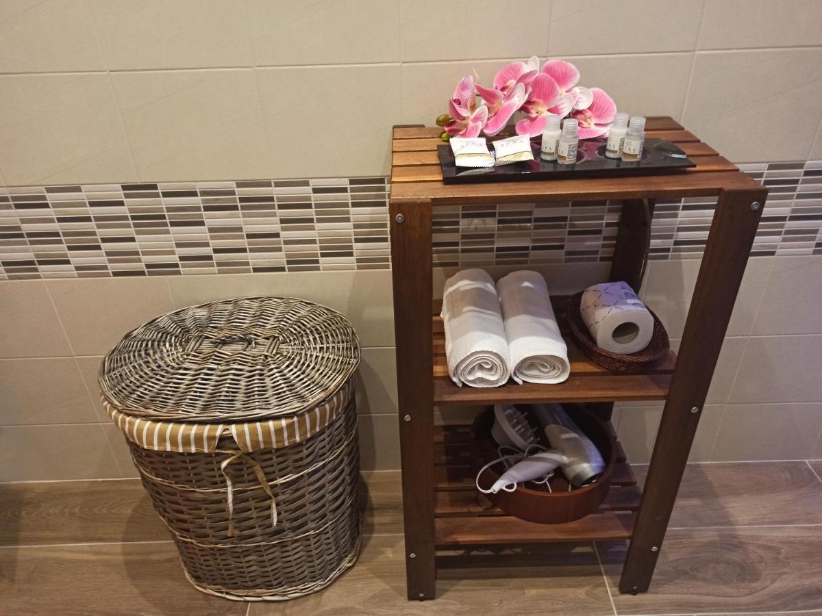 Suite Maison Tropical - Luxury Apartment In Bari Dış mekan fotoğraf