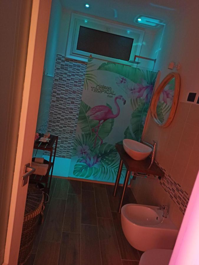 Suite Maison Tropical - Luxury Apartment In Bari Dış mekan fotoğraf