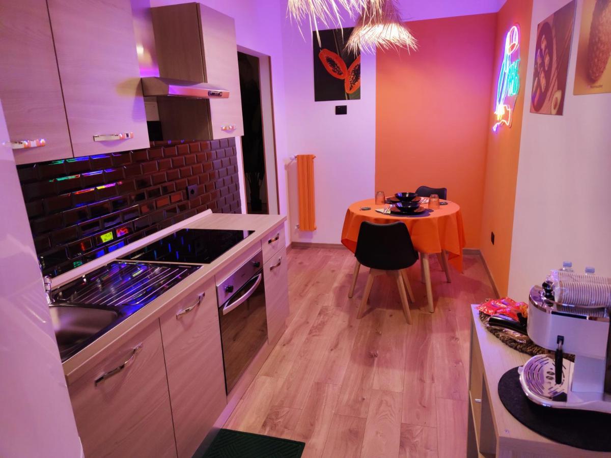 Suite Maison Tropical - Luxury Apartment In Bari Dış mekan fotoğraf