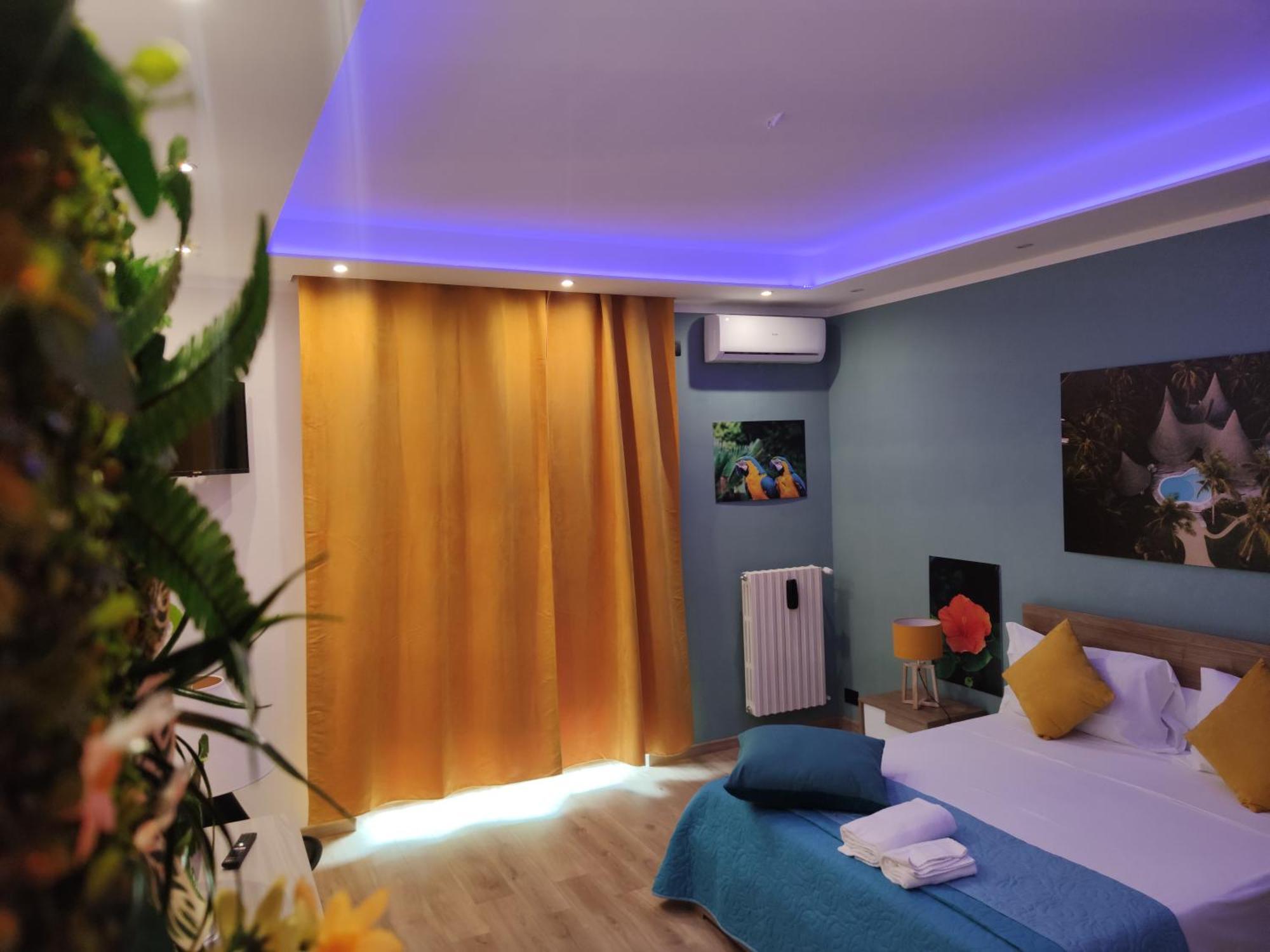 Suite Maison Tropical - Luxury Apartment In Bari Dış mekan fotoğraf